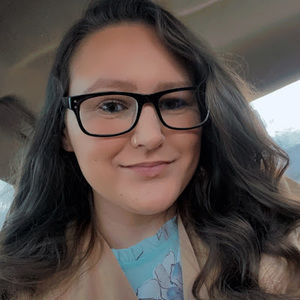 Meet your Posher, Katelyn